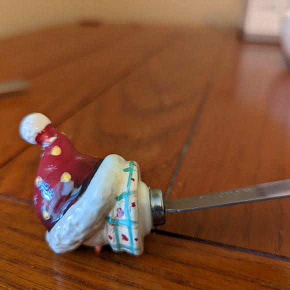 Bundle of 2 Holiday Butter/Cheese Stainless Steel Spreaders Snowman & Peppermint - Picture 6 of 8